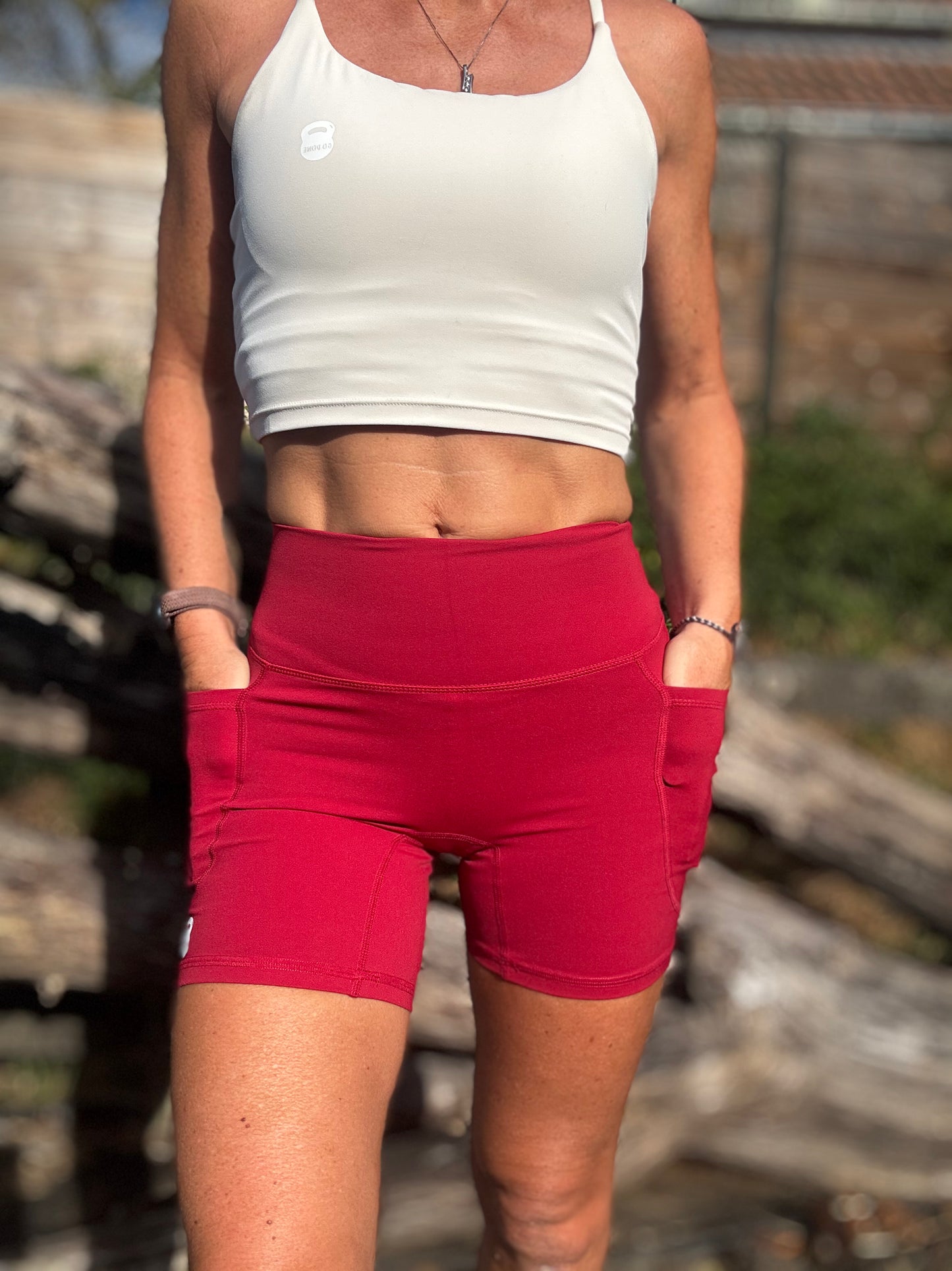 Short hybride rouge